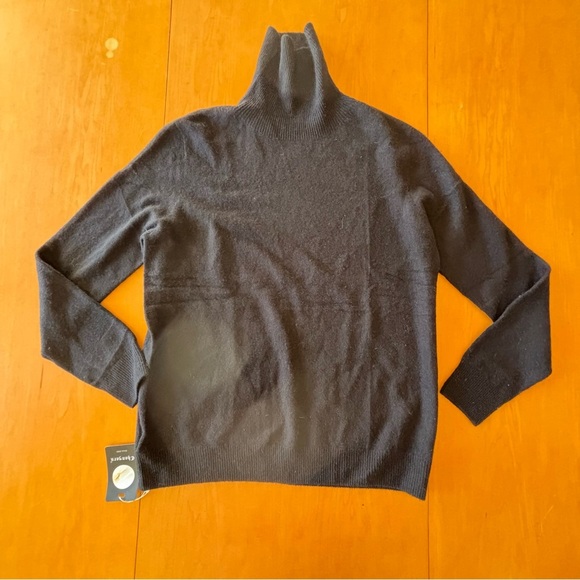 Chanyarn M NWT Black Merino Wool Turtleneck Sweater - Picture 1 of 10